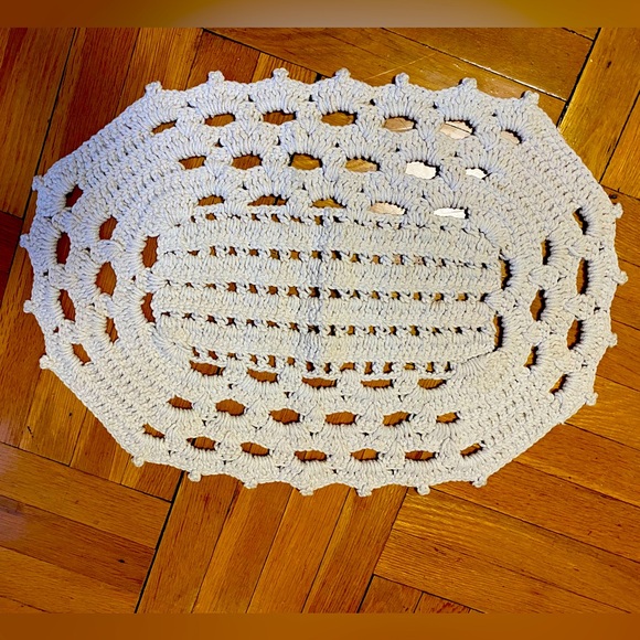 Handmade rug - Picture 1 of 5